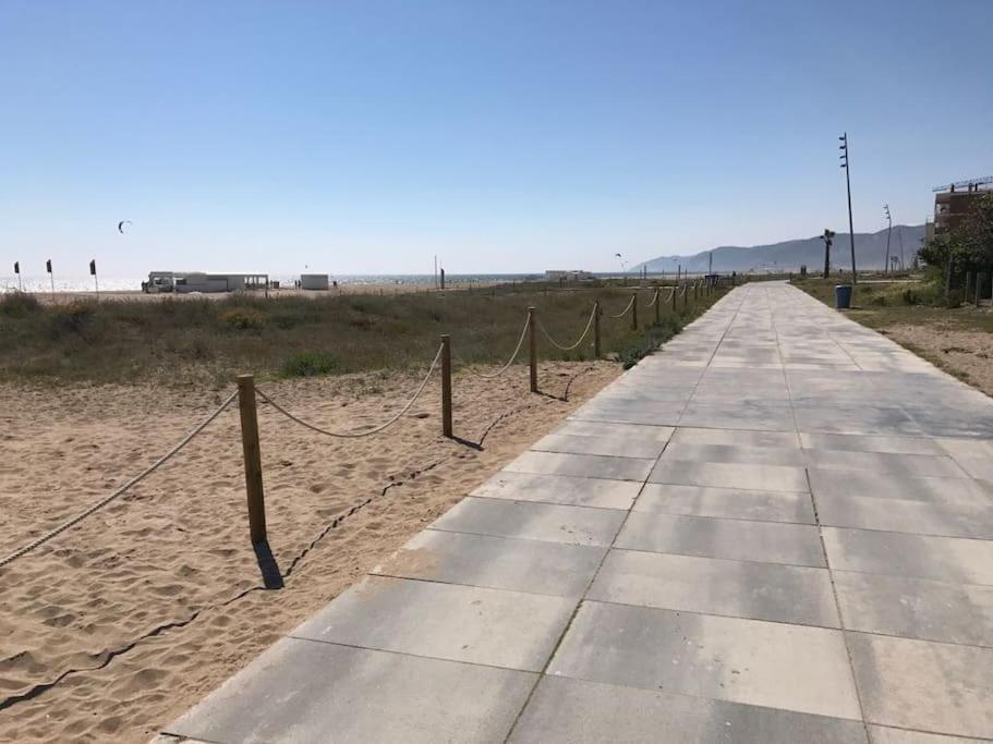 Beachfront Appartement Castelldefels