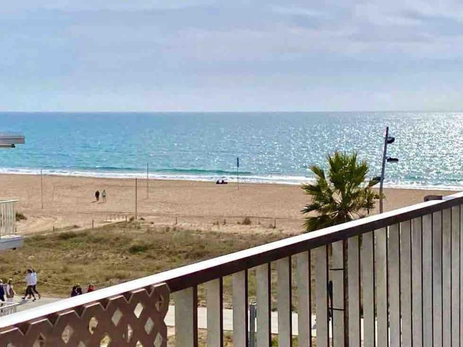 Apartment Beachfront Castelldefels